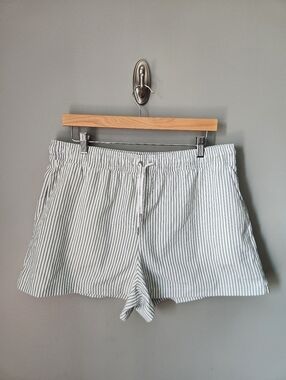 Athleta Midday Shorts Striped White Green Women's Size Large